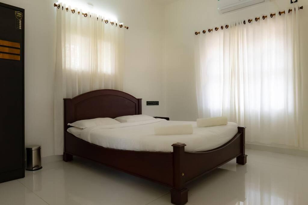 Tamarind Heritage Holiday Home อันกามาลี ภายนอก รูปภาพ